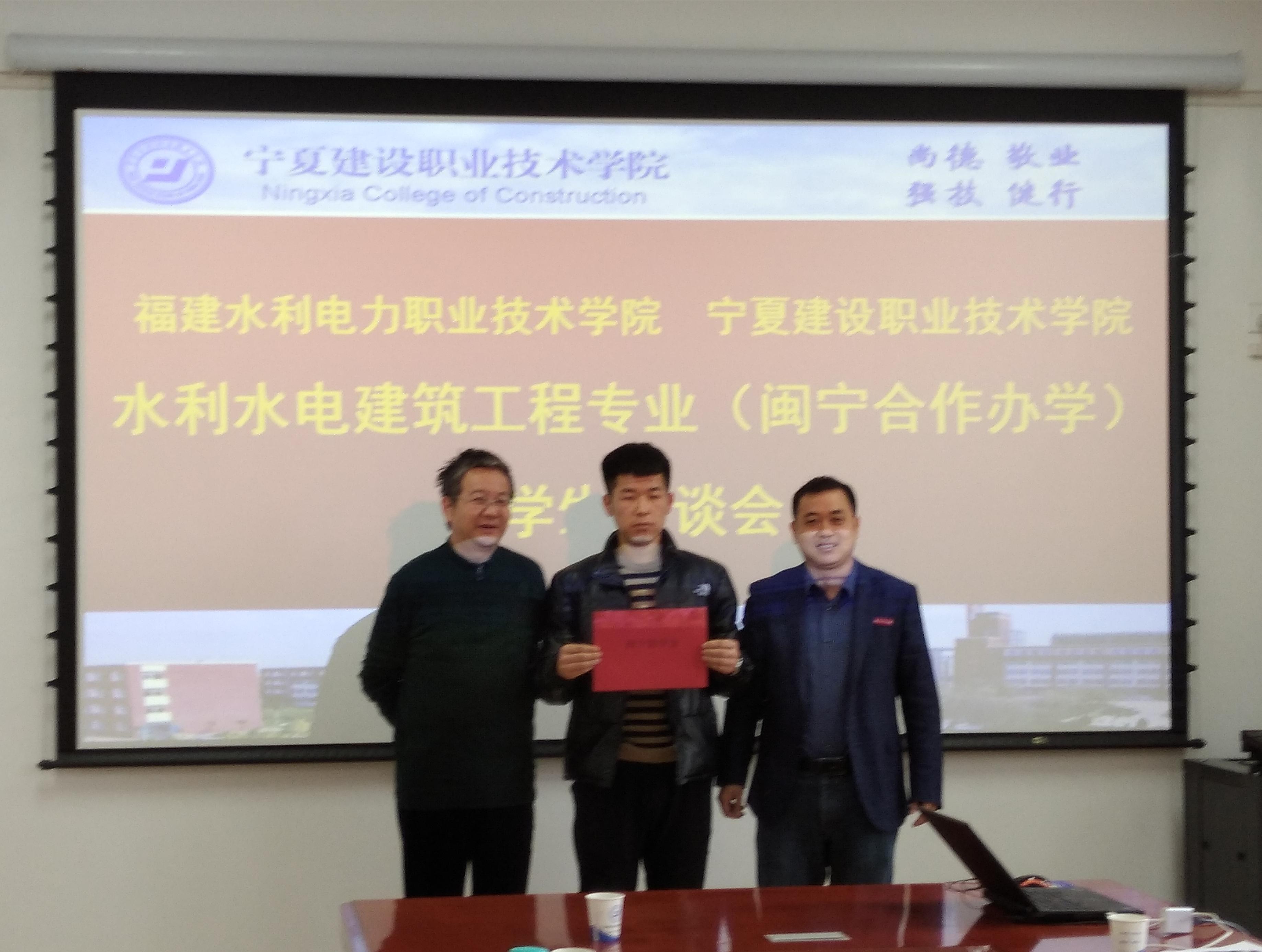 澳门三肖三淮100淮,警惕虚假宣传落实,详细解答解释落实