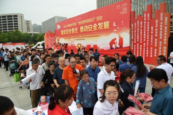 最准一码一肖100%凤凰网警惕虚假宣传、全面解答与解释、综合解答解释落实