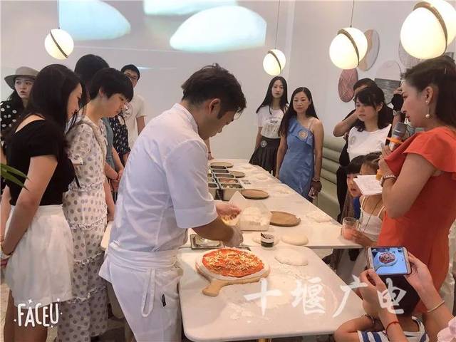 澳门一码一肖一待一中今晚一精选解析、解释与落实、时代解答解释落实